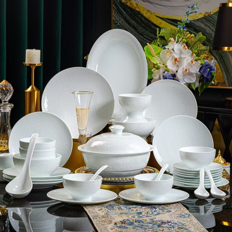 碗盘套装家用2025新款陶瓷餐具高温釉下彩轻奢高级精致高端餐具