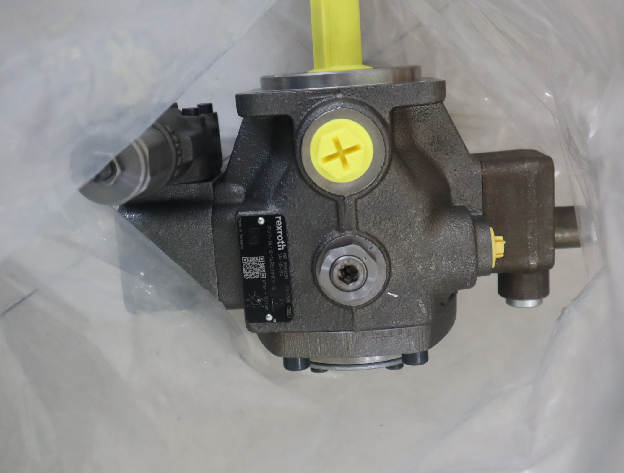 德国REXROTH力士乐R900580381 PV7-1A/10-14RE01MC0-16 叶片泵