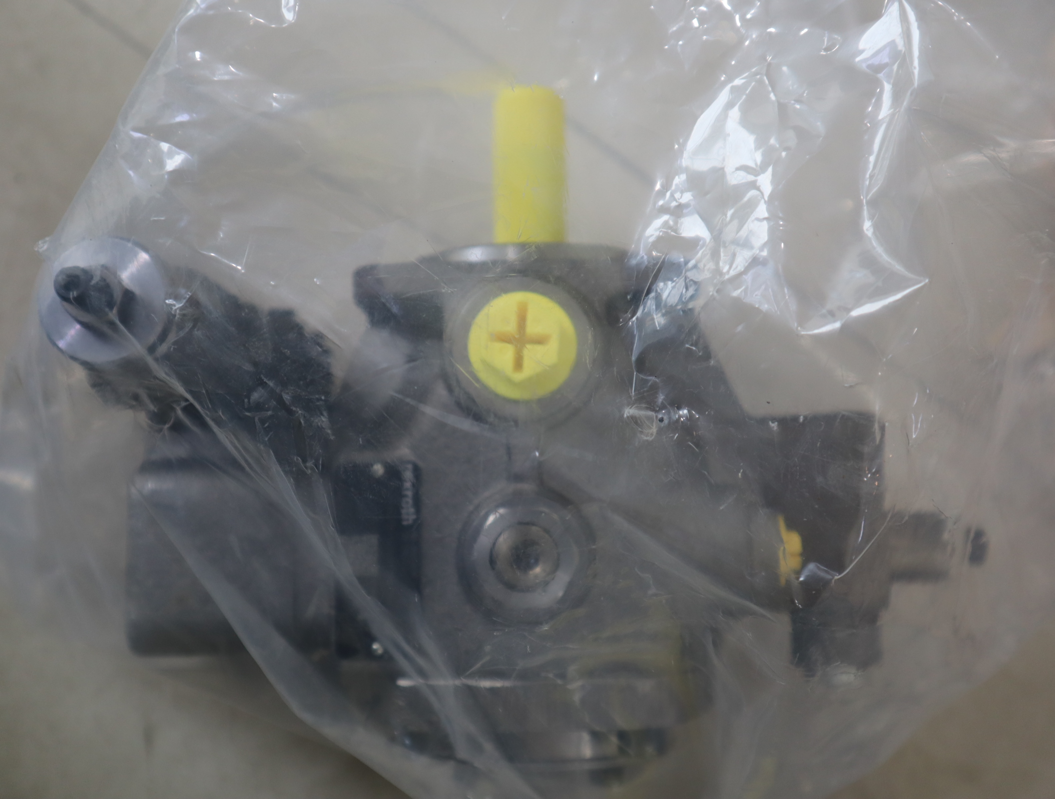 德国REXROTH力士乐R900580381 PV7-1A/10-14RE01MC0-16 叶片泵