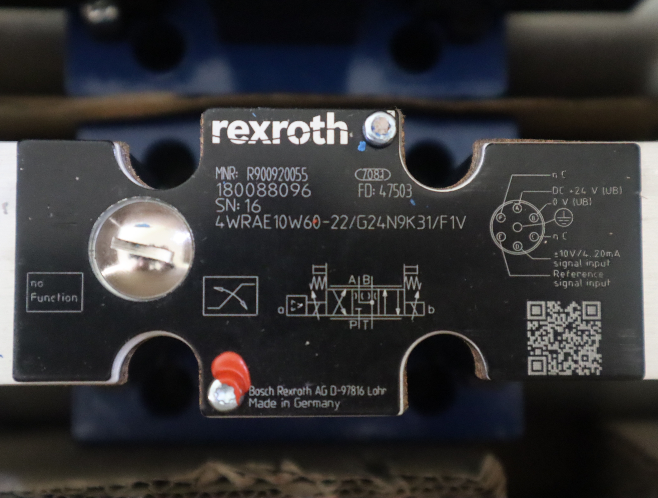 R900920055 4WRAE10W60-21/G24N9K31/F1V德国力士乐REXROTH比例阀