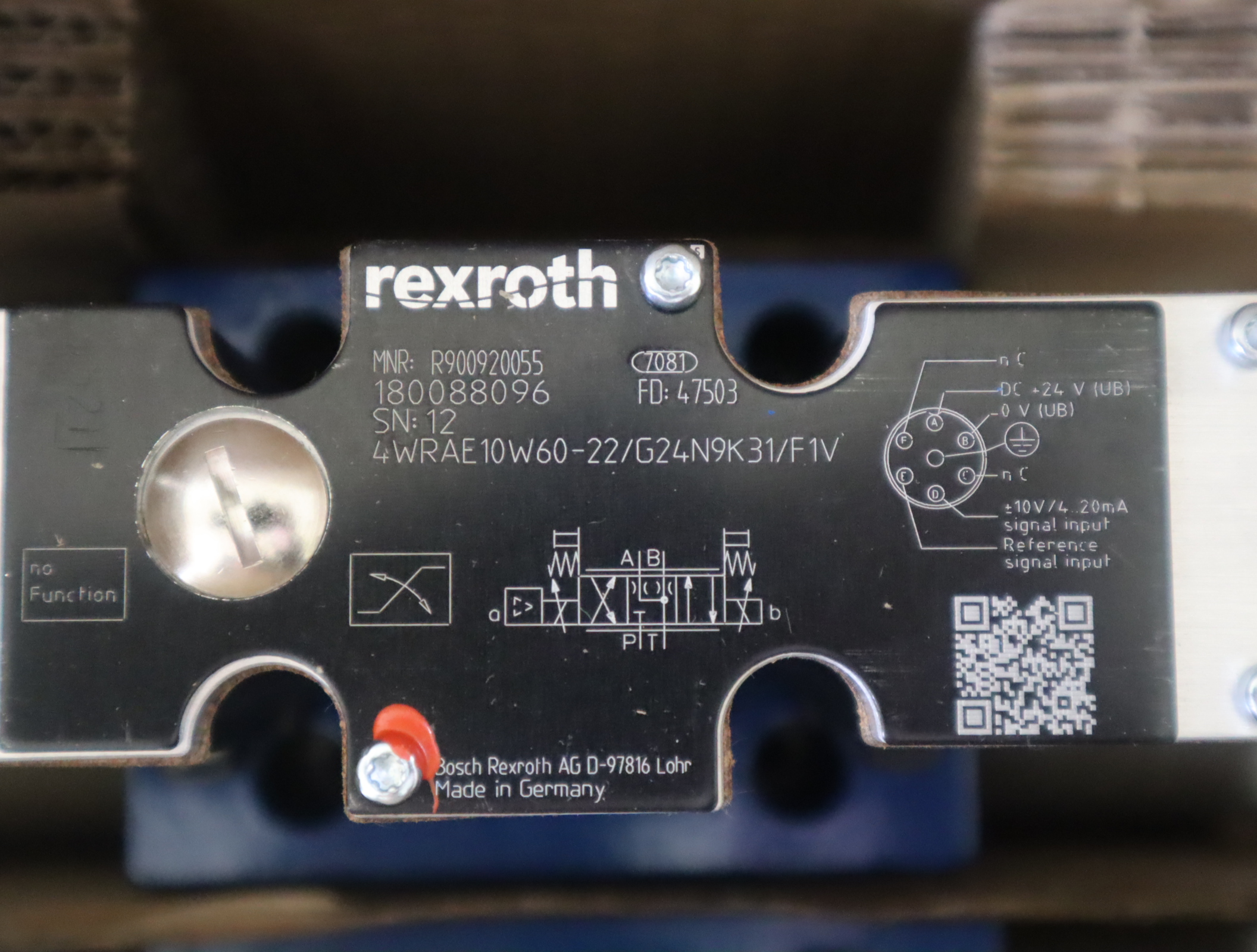 R900920055 4WRAE10W60-21/G24N9K31/F1V德国力士乐REXROTH比例阀