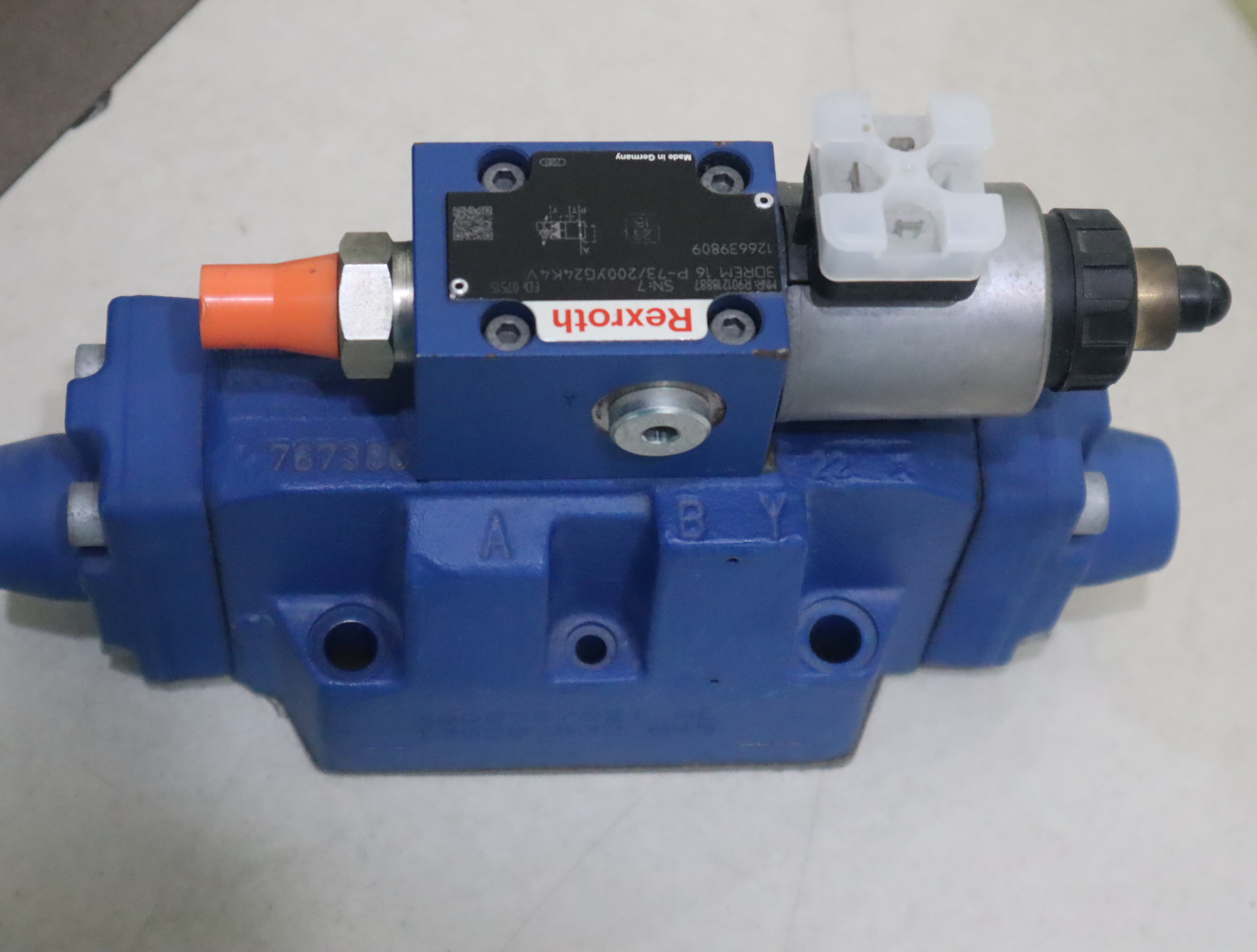 R901218887 3DREM16P-73/200YG24K4V 德国力士乐REXROTH比例阀