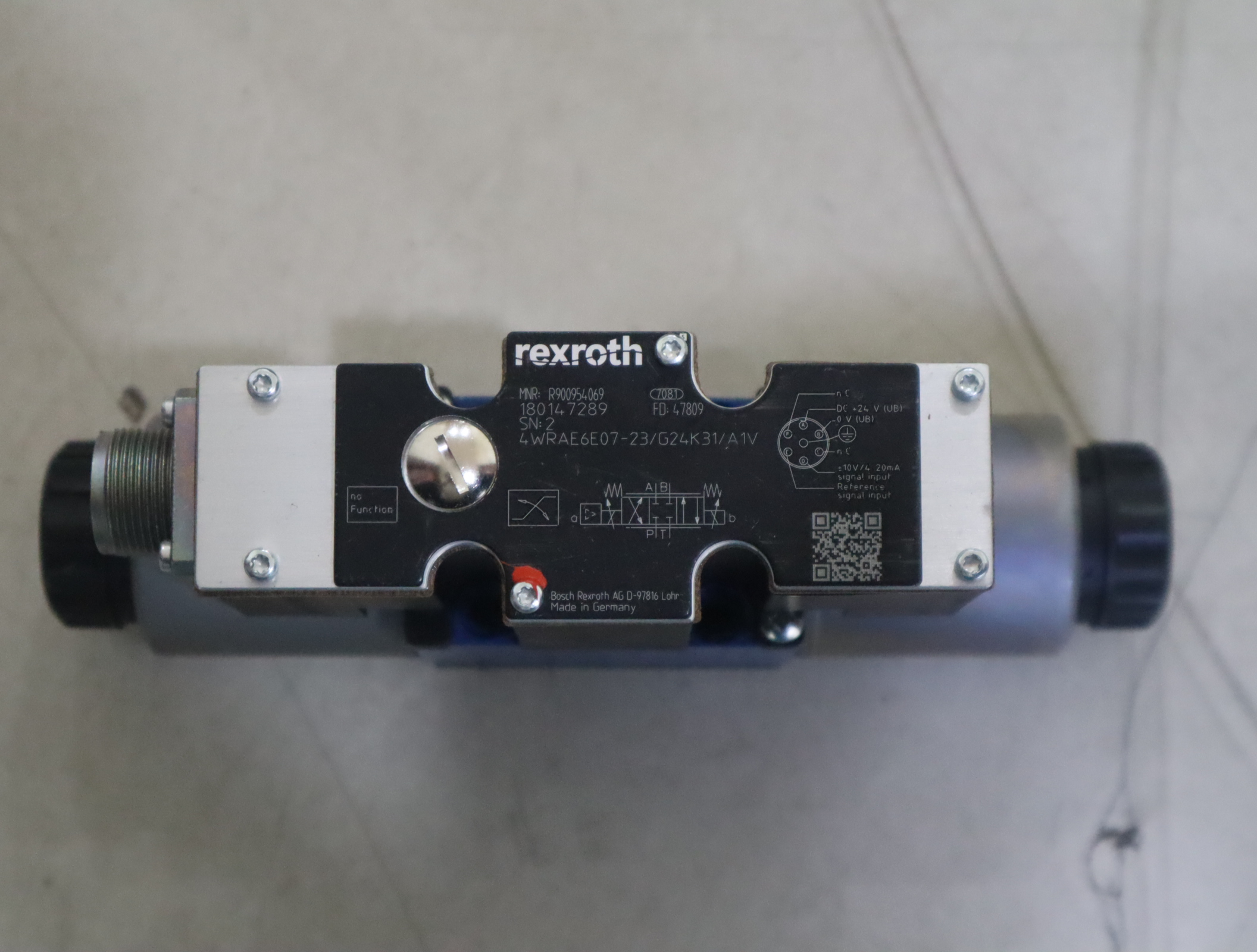 R900954069 4WRAE6E07-23/G24K31/A1V 德国力士乐REXROTH比例阀