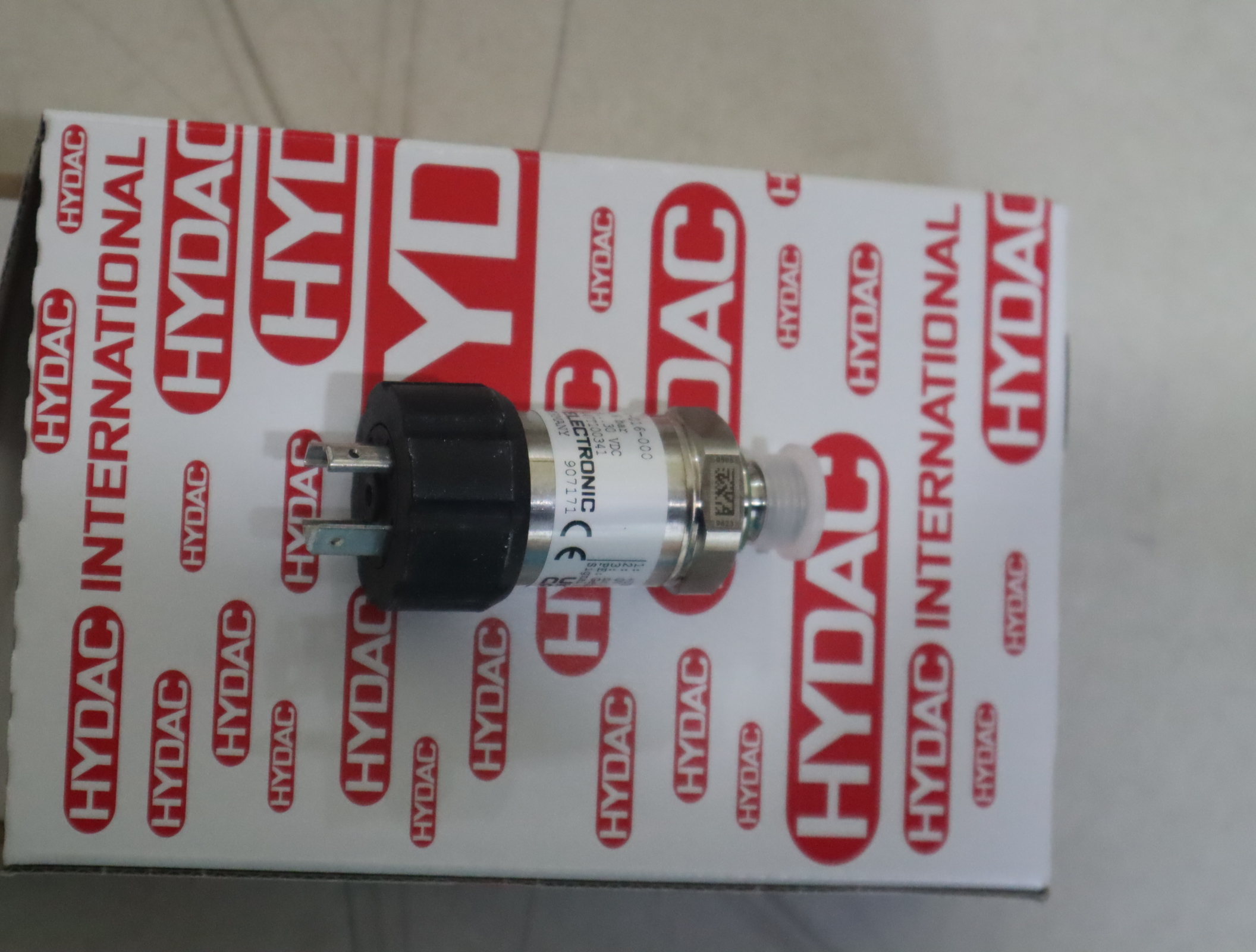 HDA4445-A-016-000 907171 德国贺德克HYDAC压力温度传感器