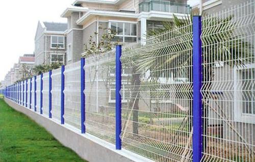 台州铁丝网围墙护栏网 台州浸塑绿色护栏网 龙桥厂家直销